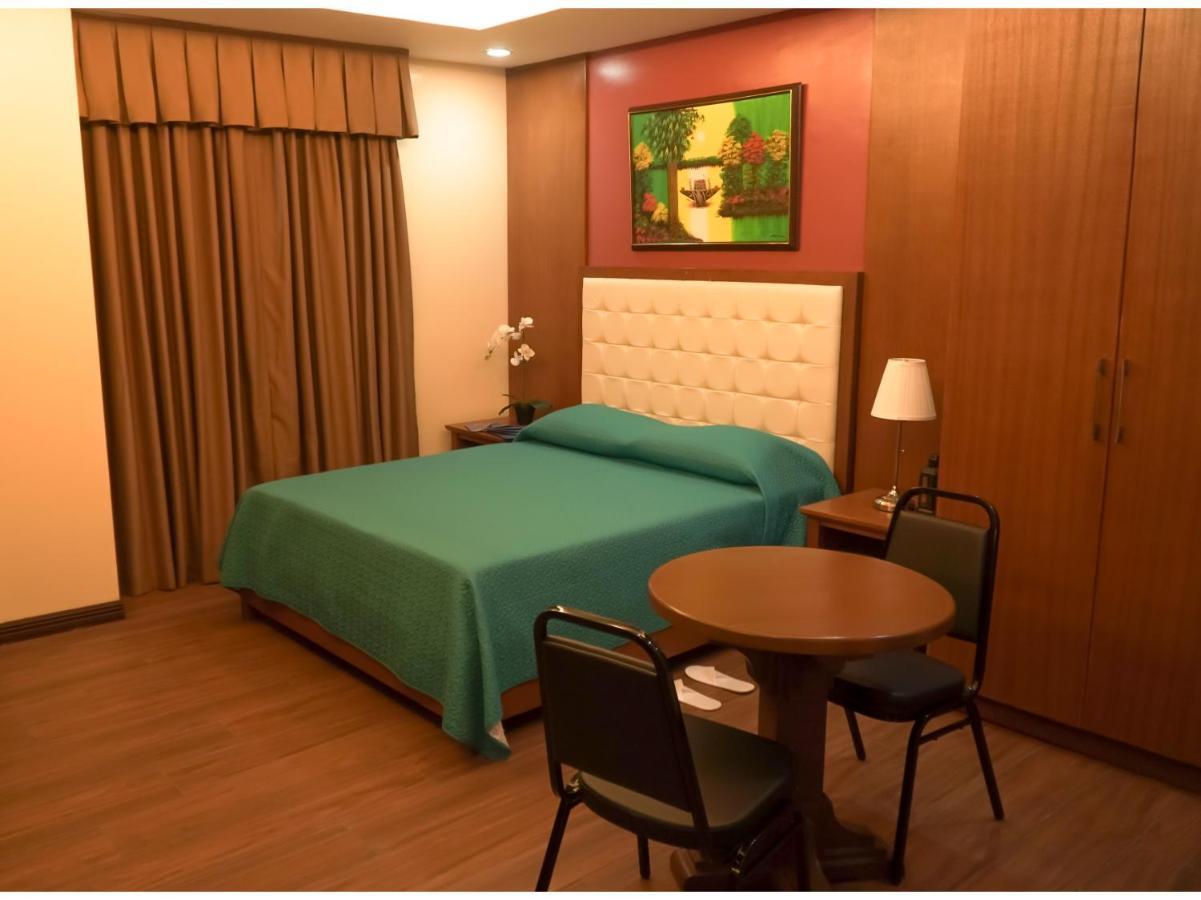 M28 Hotel And Apartments Quezon City Zewnętrze zdjęcie