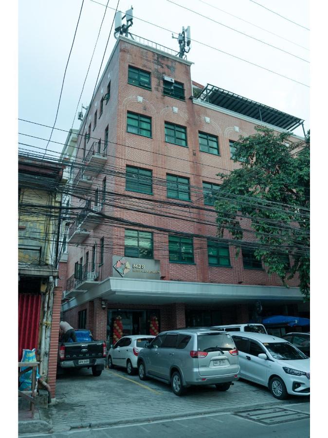M28 Hotel And Apartments Quezon City Zewnętrze zdjęcie
