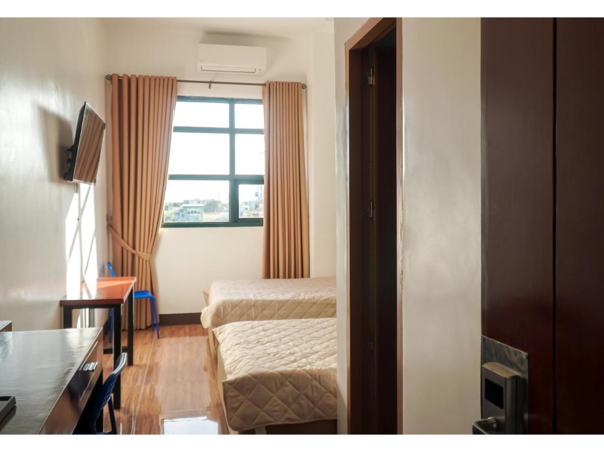 M28 Hotel And Apartments Quezon City Zewnętrze zdjęcie