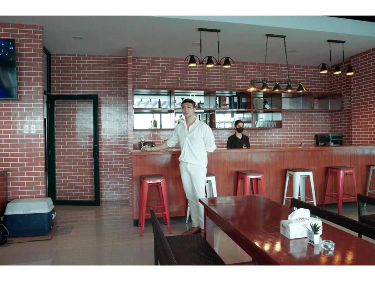 M28 Hotel And Apartments Quezon City Zewnętrze zdjęcie